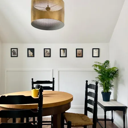 Gallery 01
